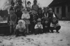 Fasching 1968 - Jüngere und ältere Gruppe